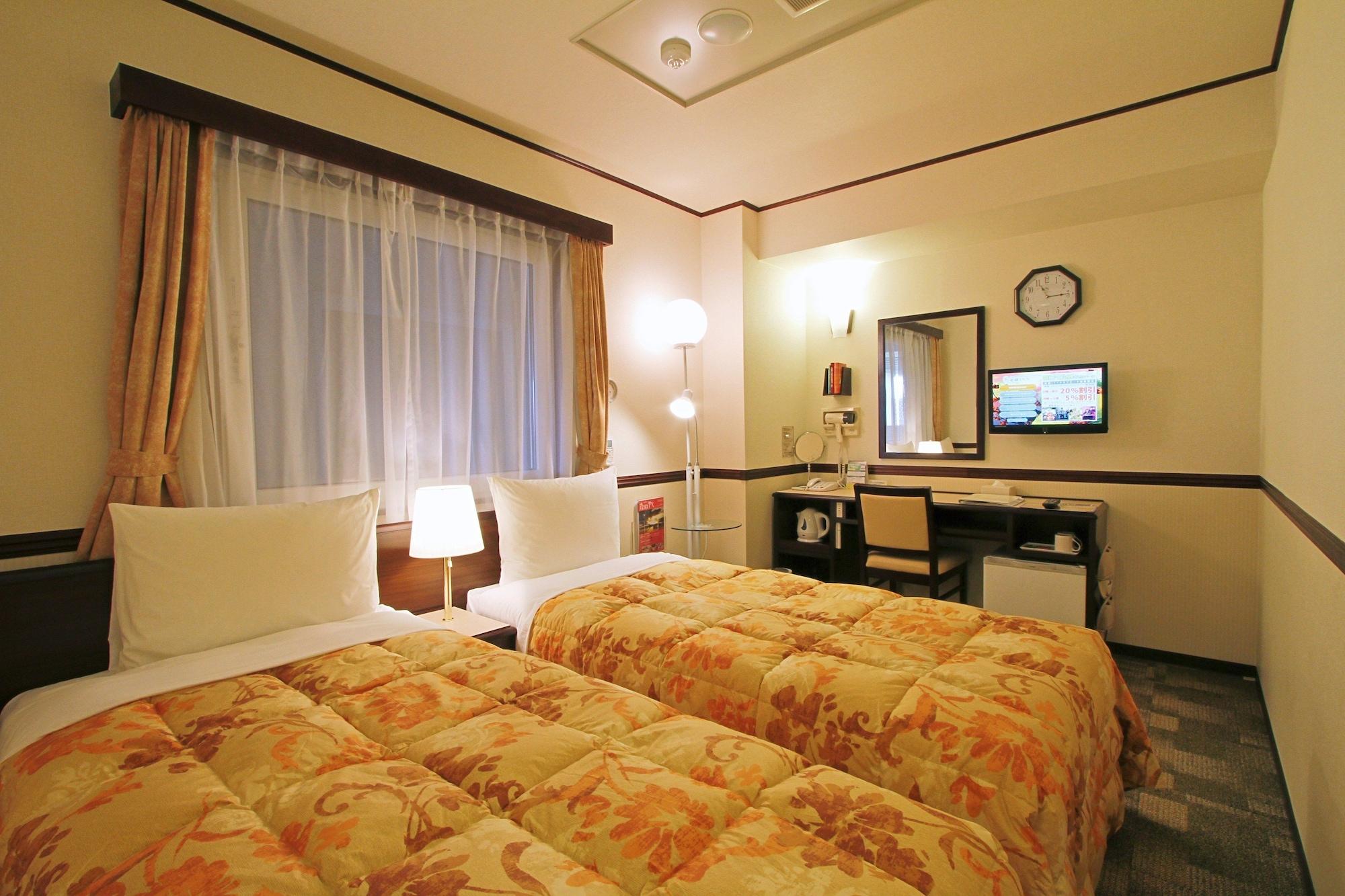 Toyoko Inn Chubu International Airport Honkan Orange Side Kültér fotó
