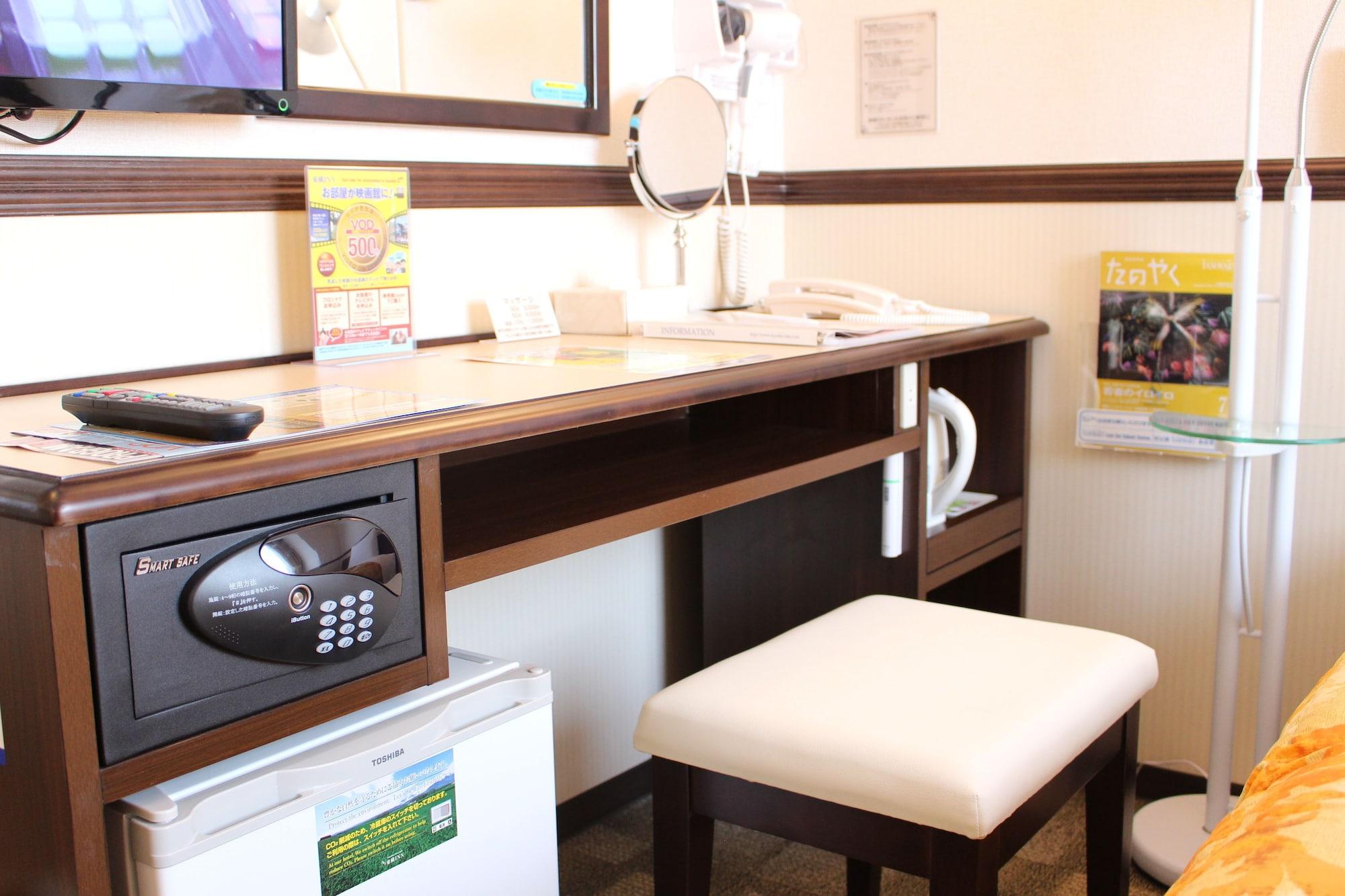 Toyoko Inn Chubu International Airport Honkan Orange Side Kültér fotó